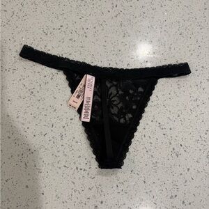 NWT Victoria’s Secret Black Lace V-String Thong Panty XS